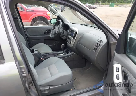 2007 Ford Escape Hybrid z USA, uszkodzony, nr VIN 1FMYU59H97KB06373
